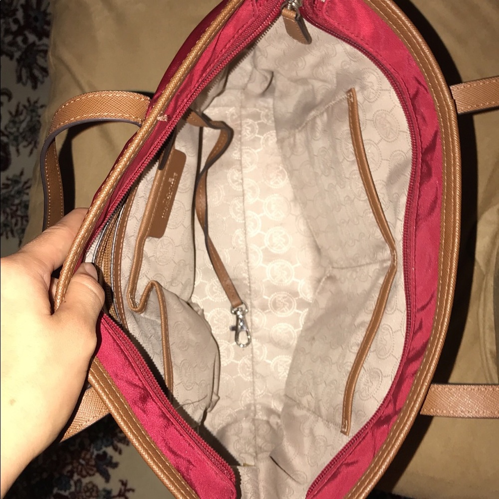 Authentic Michael Kors - Picture 3 of 3
